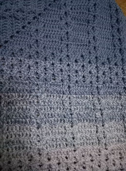 Husta pleciona ręcznej roboty.