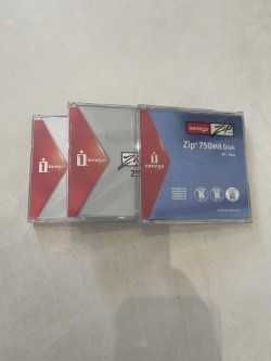 Conjunto Zip de 750 MB da Iomega e 2 disquetes IOMEGA Zip de 250 MB PC