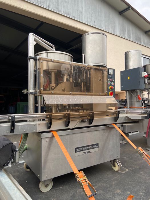 Linha de engarrafamento de vinho