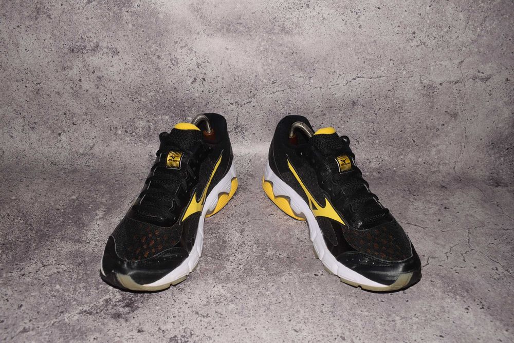 Mizuno Wave Connect (Чоловічі Кросівки Мізуно 2 3 equate )