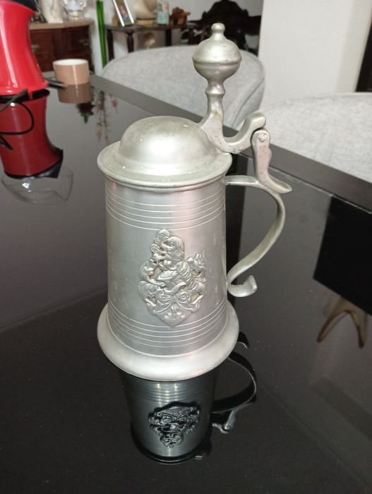 Caneca de estanho442587418576834560