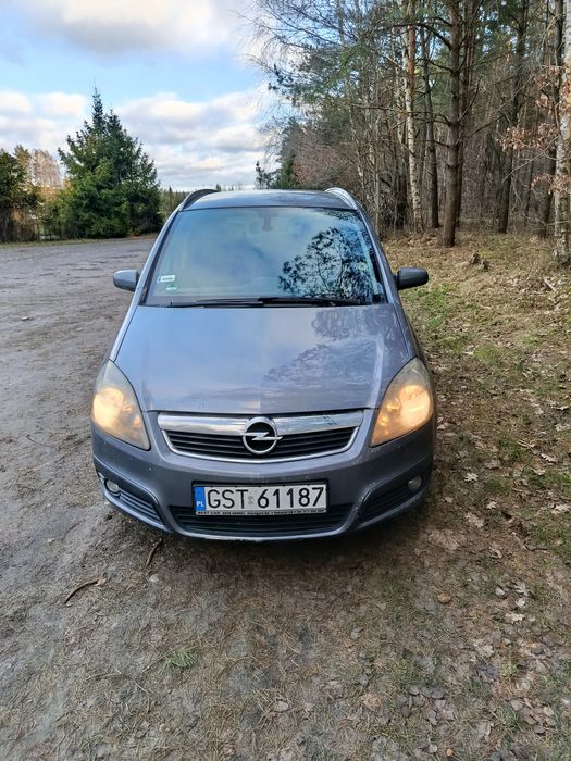 Opel Zafira B 1,9 CDTi 150 KM, 7 os.