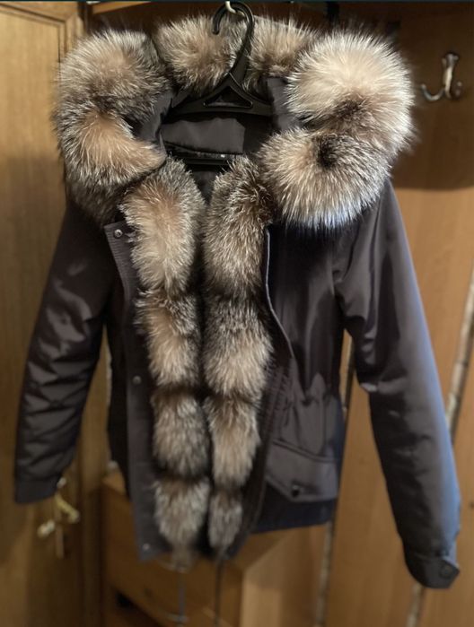 срочно парка с мехом