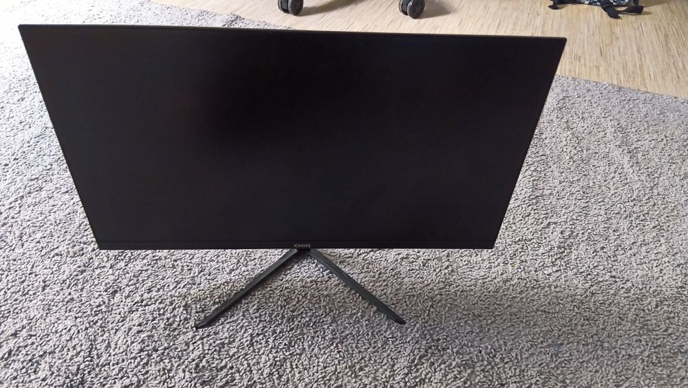 Monitor CHIQ w bardzo dobrym stanie