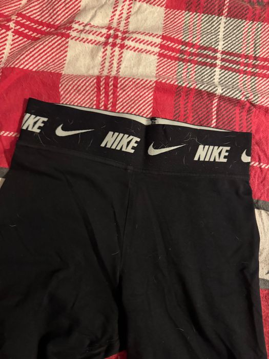 Leginsy Nike czarne
