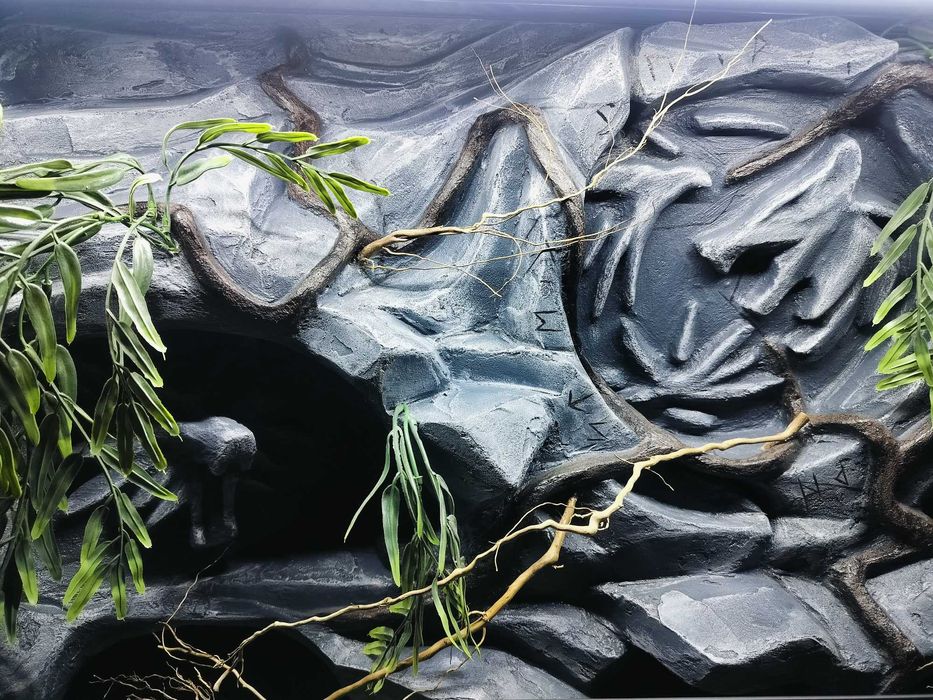 Terrarium dla fana mitologii słowiańskiej wilk gekona AquaWaves TW44MS