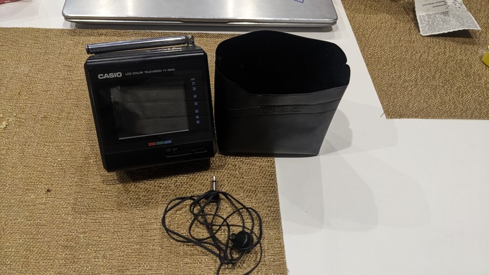 Карманний телевізор Casio tv-6500