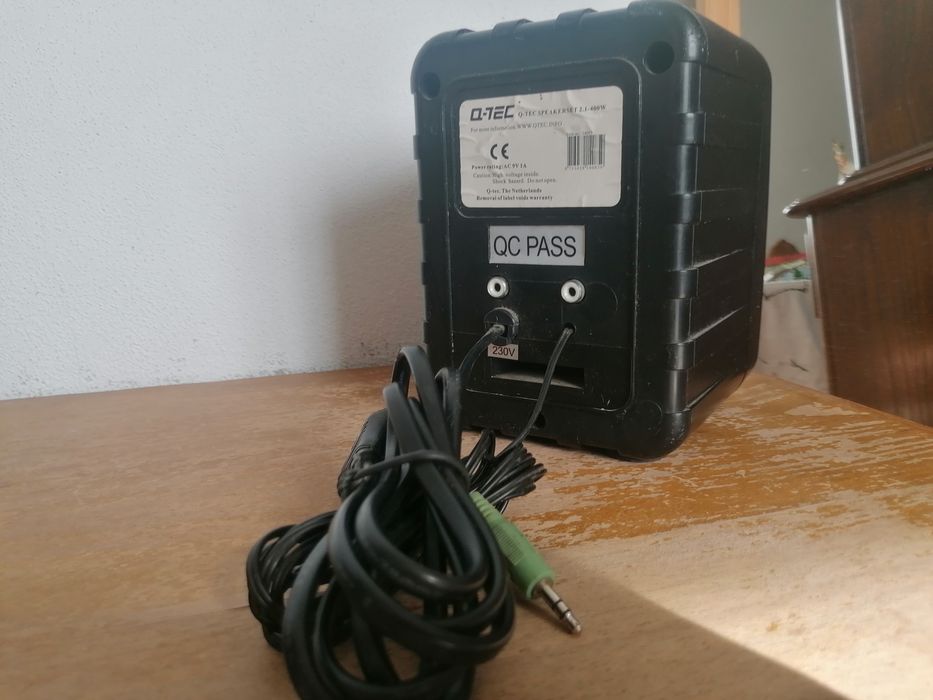 Sistema de Som Q-TEC