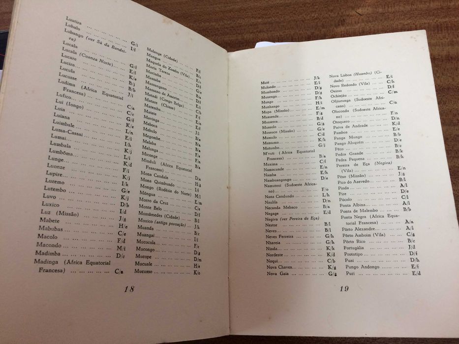 Livro Carta fitogeográfica de Angola