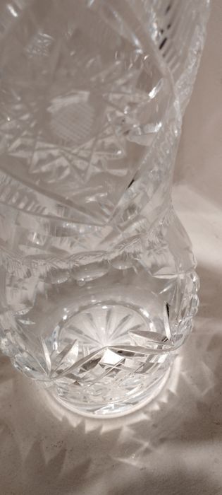Wazon kryształowy z okresu PRL