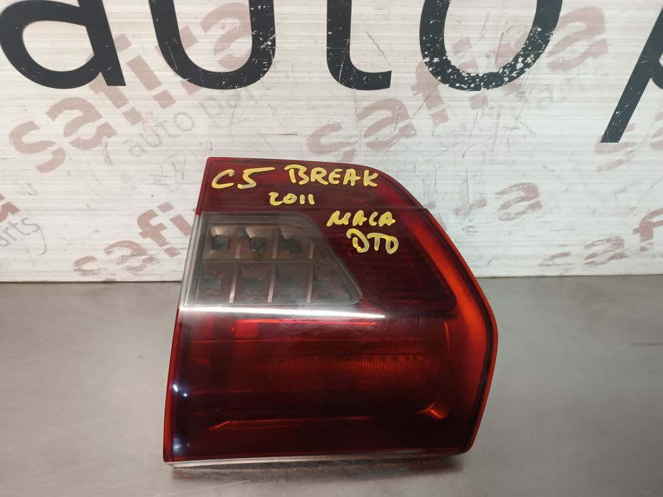 Farolim da Mala Direito CITROËN C5 III Break 1.6 HDi 115 (84 kW / 114 cv) [06.2012 - 06.2015] - 9675067880