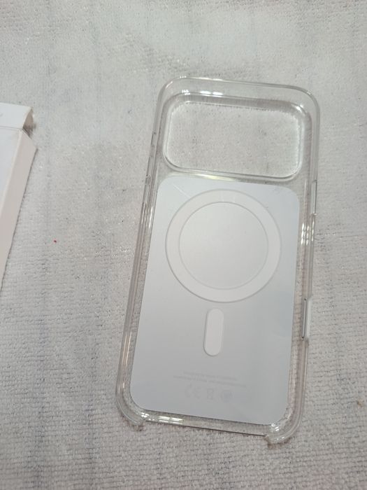 Etui Apple Clear Case MagSafe do iPhone 17 Pro Max Nowe