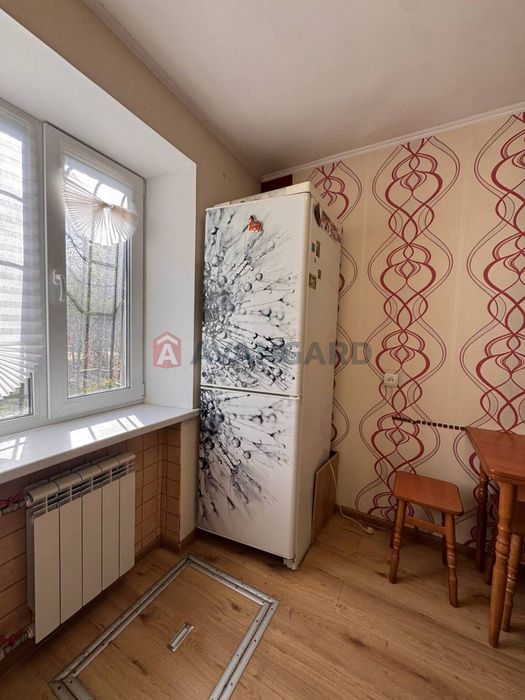 Продам 2 кімн. квартиру , автономна, цегла,  роздільна   50 000$ - More