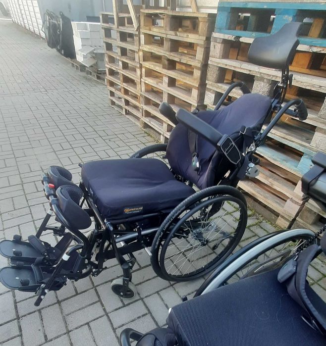 Wózek inwalidzki który postawi cię na nogi - pionizujący wygodny