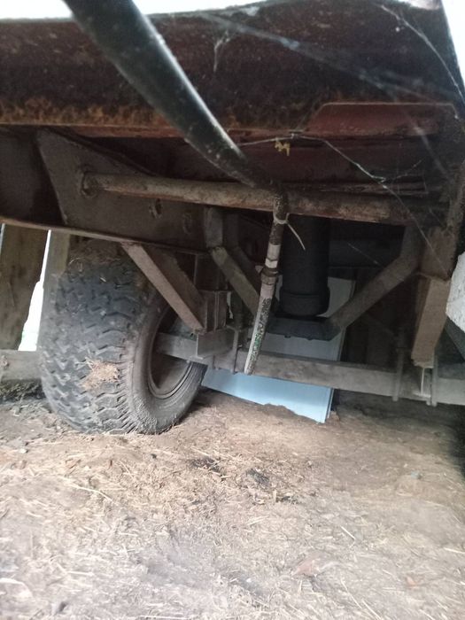 Продам Прицеп до трактора задній вигруз