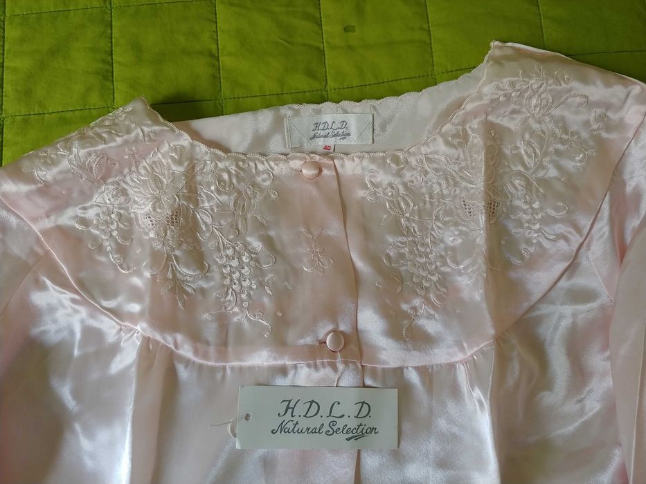 Camisa de noite e robe em cetim - Novo
