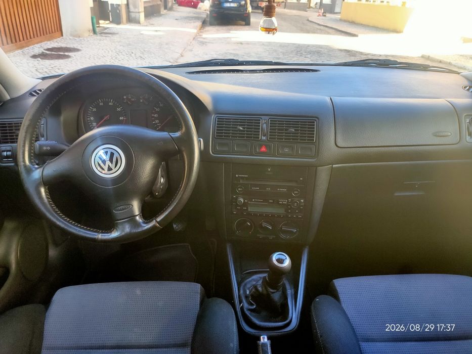 Golf 1.4  completo 2001