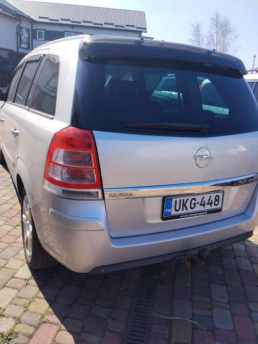 Opel Zafira 2011
