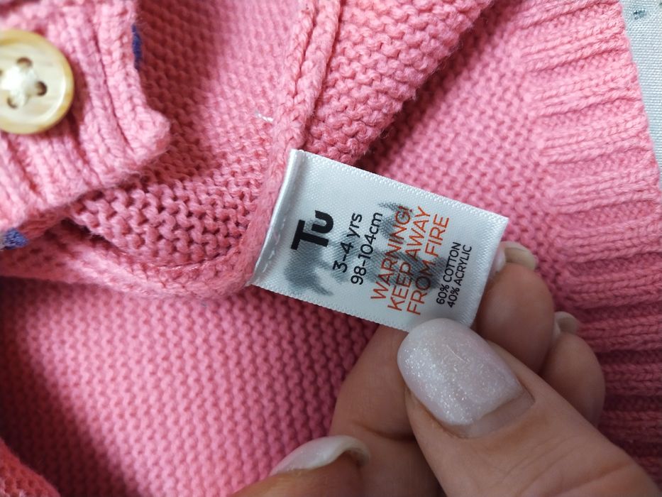 Набір светрів для дівчинки