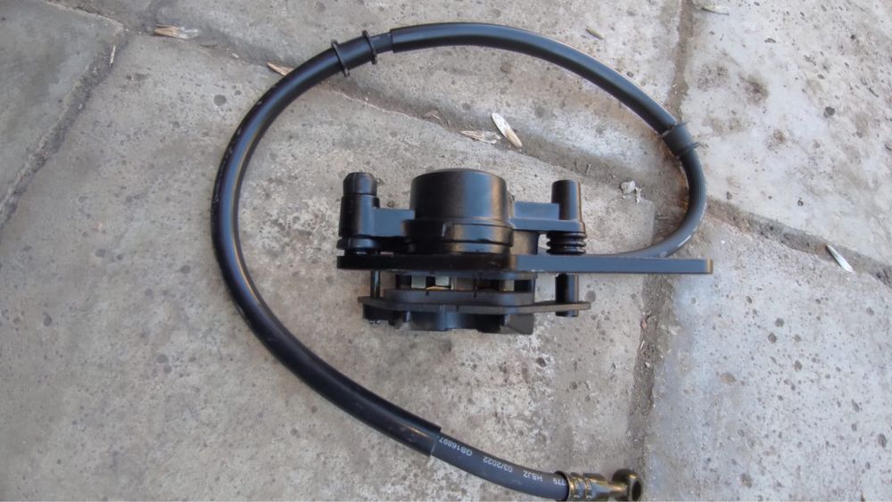 Zacisk klocki hamulcowe przod Yamaha YBR 125