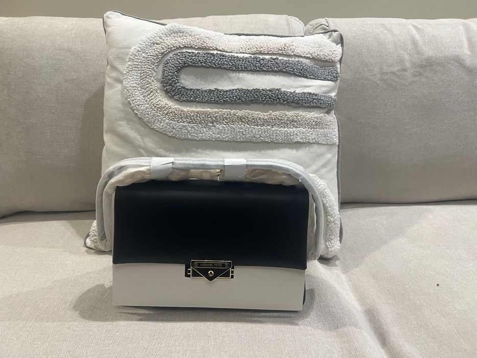 Сумка Michael Kors Cece medium