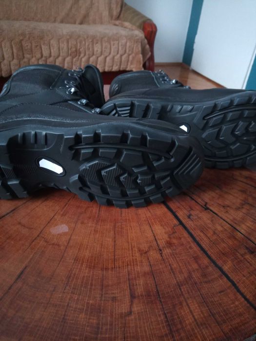 Buty zimowe firmy Protektor