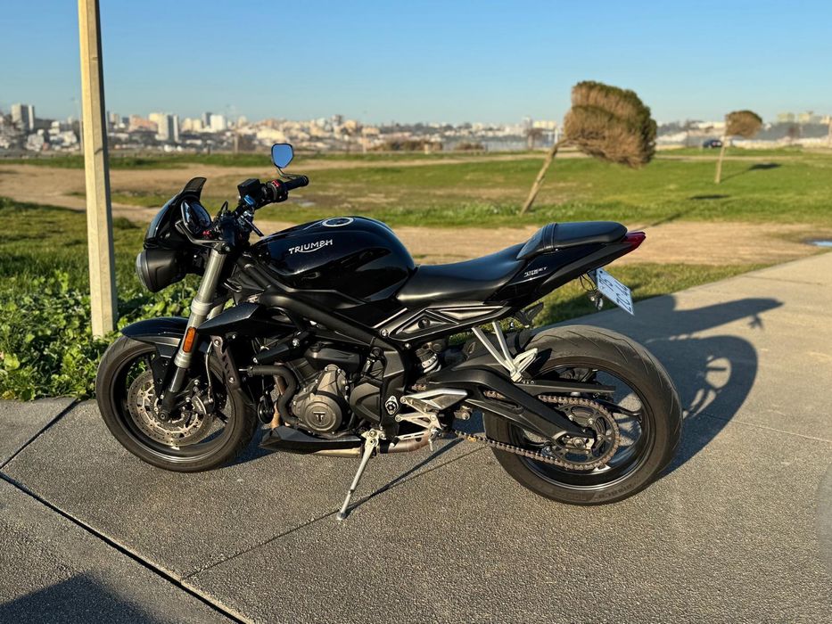 Triumph Street Triple 660 S (A2)