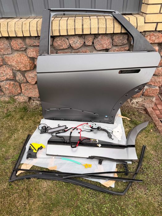 Hyundai Ioniq 5 двері колір T5R