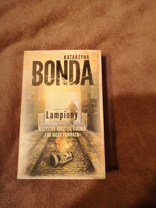 Lampiony Katarzyna Bonda