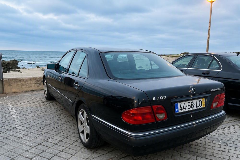 Mercedes W210 300 TD
