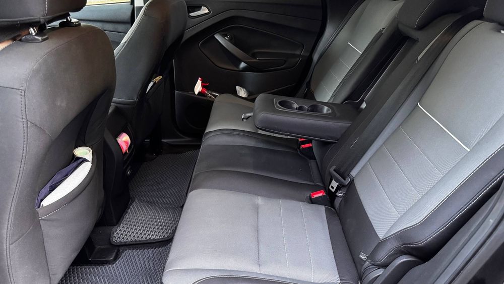 Продам  Ford escape
