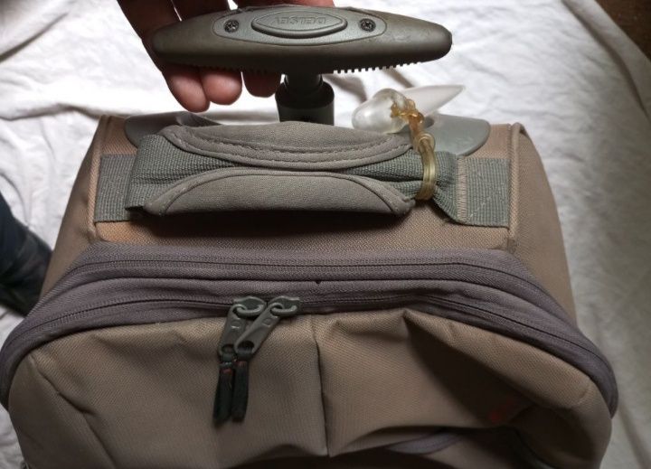 Чемодан дорожный Delsey 60/42/22см Франция
