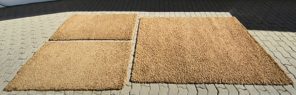 Conjunto de 2 tapetoes (150x78) e 1 carpete (200x138)