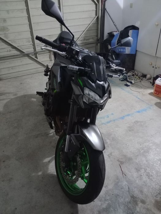 Kawasaki z900 de 2024