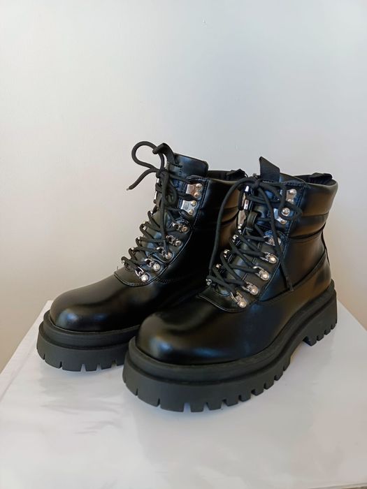 Botki sznurowane Yourturn ,unisex.