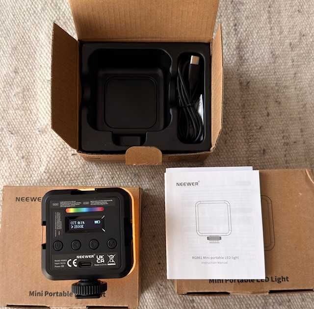 NEEWER RGB61 mini lampa led RGB magnetyczna hot shoe