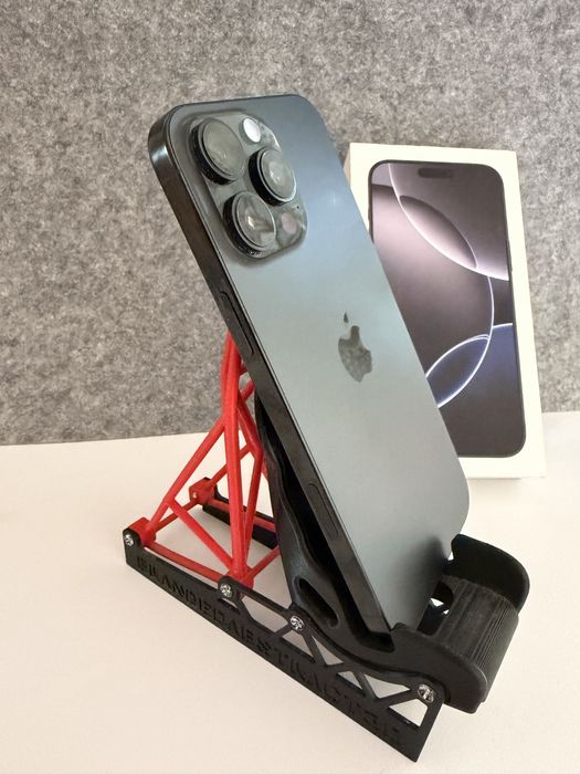 Troco/Vendo Iphone 16 Pro Max 256GB Black titanium