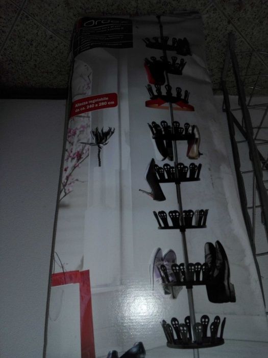 Estante calçado rotativa