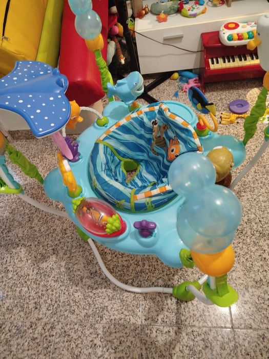 Saltador Nemo criança