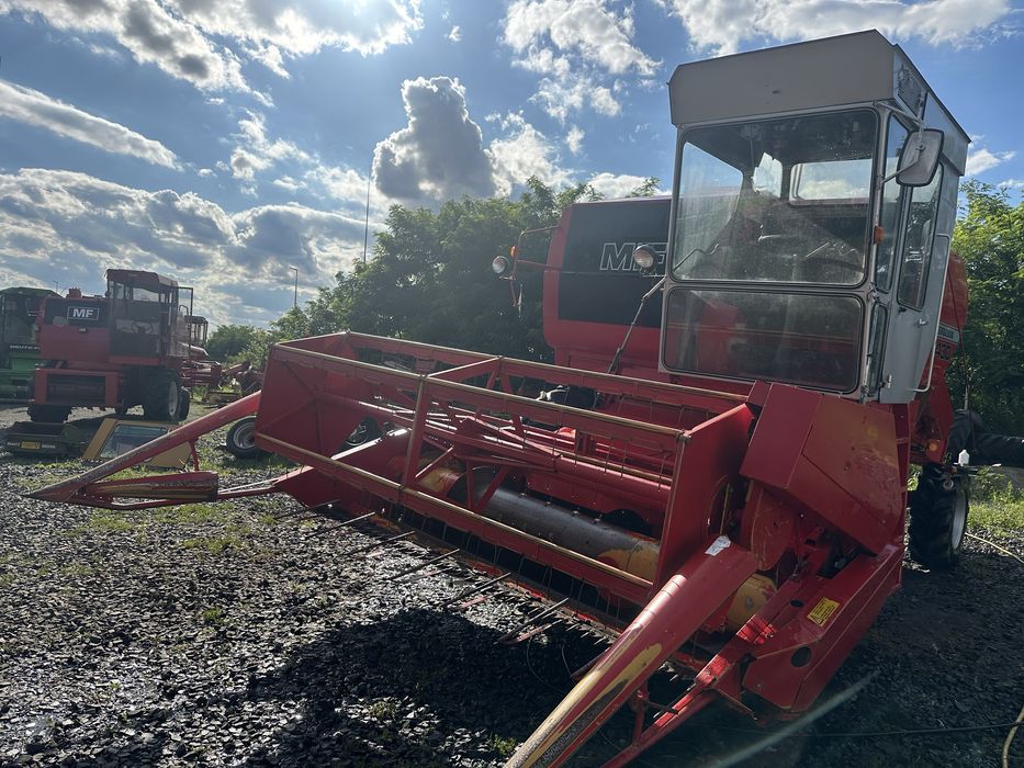 Комбайн зернозбиральний Massey Ferguson 430
