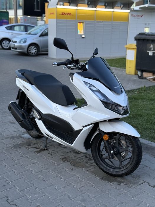 Wynajem skutera Honda PCX 125 2025/2026