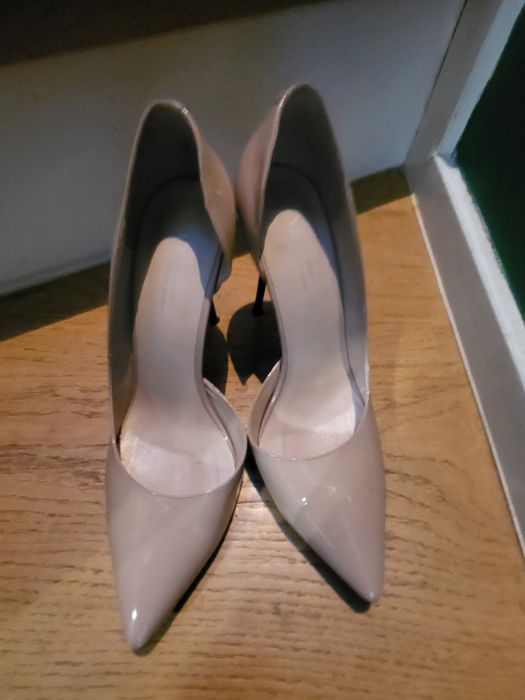 Szpilki nude r. 39 nina basco jak nowe