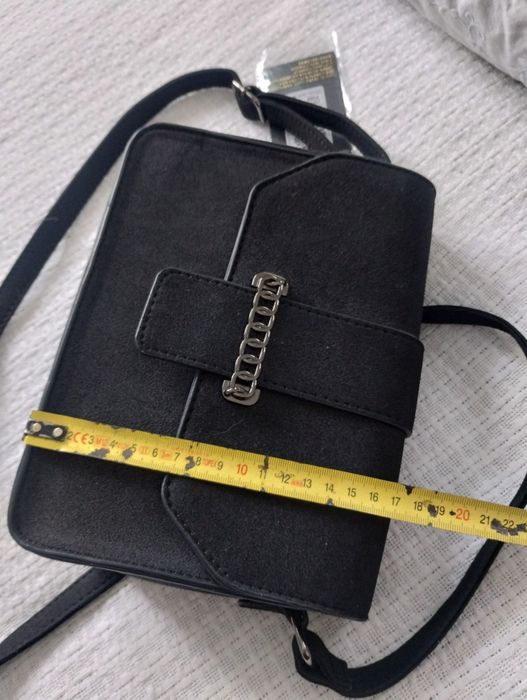 Torebka listonoszka czarna