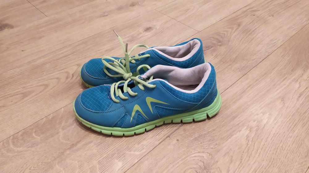 Buty sportowe, damskie, rozmiar 39, do biegania