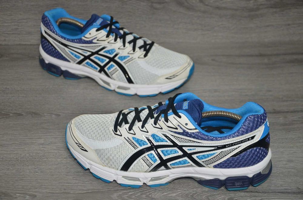 Продам кросівки Фірма Asics GEL Phoenix 6.