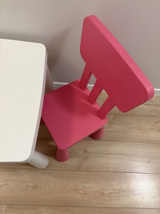 Stolik i krzesełko Mamut Ikea