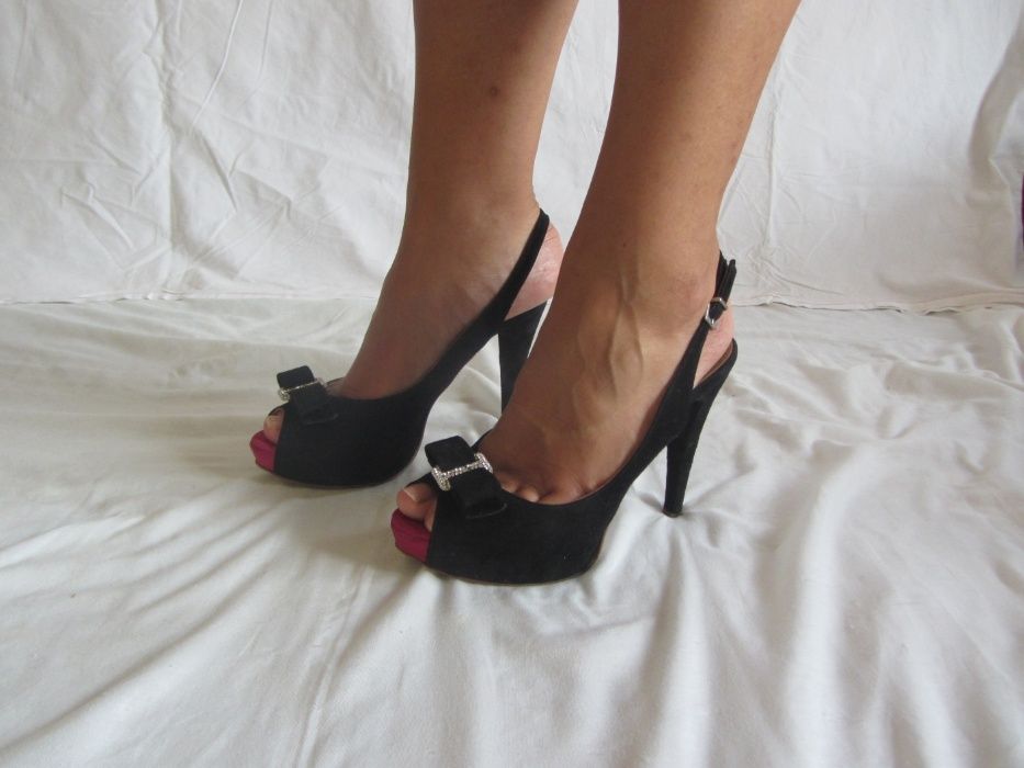 Sandálias pretas Stara 40