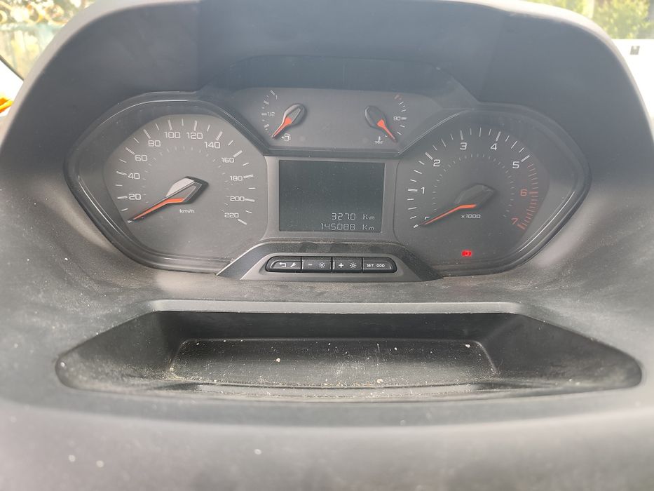 Peugeot Partner 1.6HDI Nacional Classe 1
