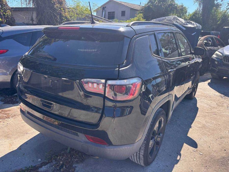 Розборка Jeep Compass 2 MP автозапчастини шрот