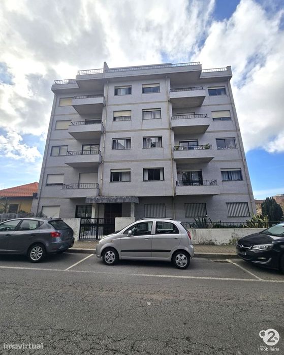 Apartamento T3 ( com terraço )  em Vila Nova de Gaia